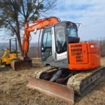 Mini-pelle Hitachi ZX85US-3 (2012) – 8 t – Très bon état