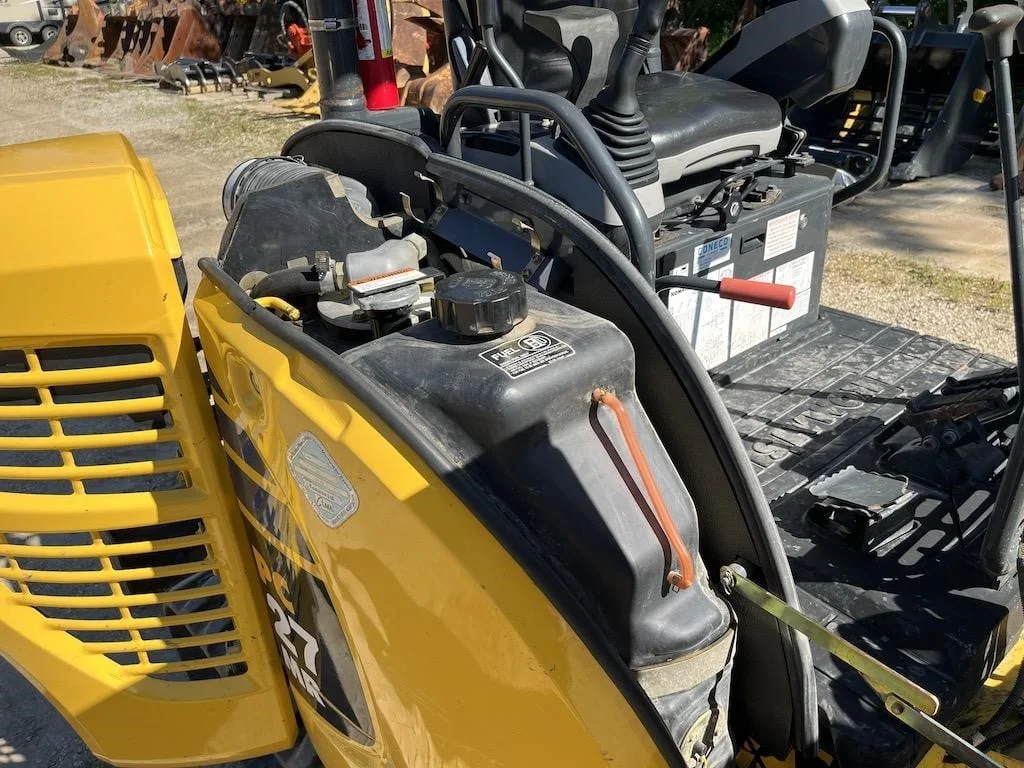 KOMATSU PC27MR-2 + 4 GODETS – Mini Pelle 3T – Image 10