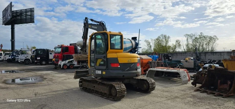 Mini-pelle Volvo EC88 – 2007 – 8,3 tonnes – Image 3
