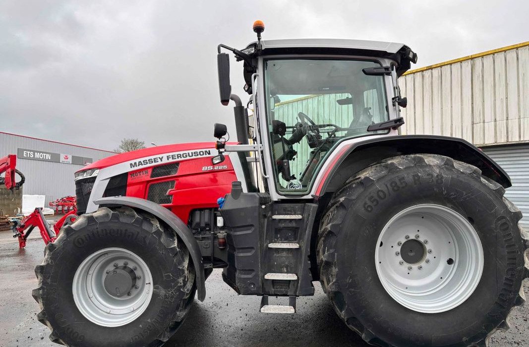 Tracteur Massey Ferguson MF 8S 225 DYNA-7 – 4RM – 2022 – 225 h – Image 2