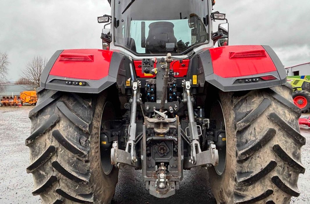 Tracteur Massey Ferguson MF 8S 225 DYNA-7 – 4RM – 2022 – 225 h – Image 3