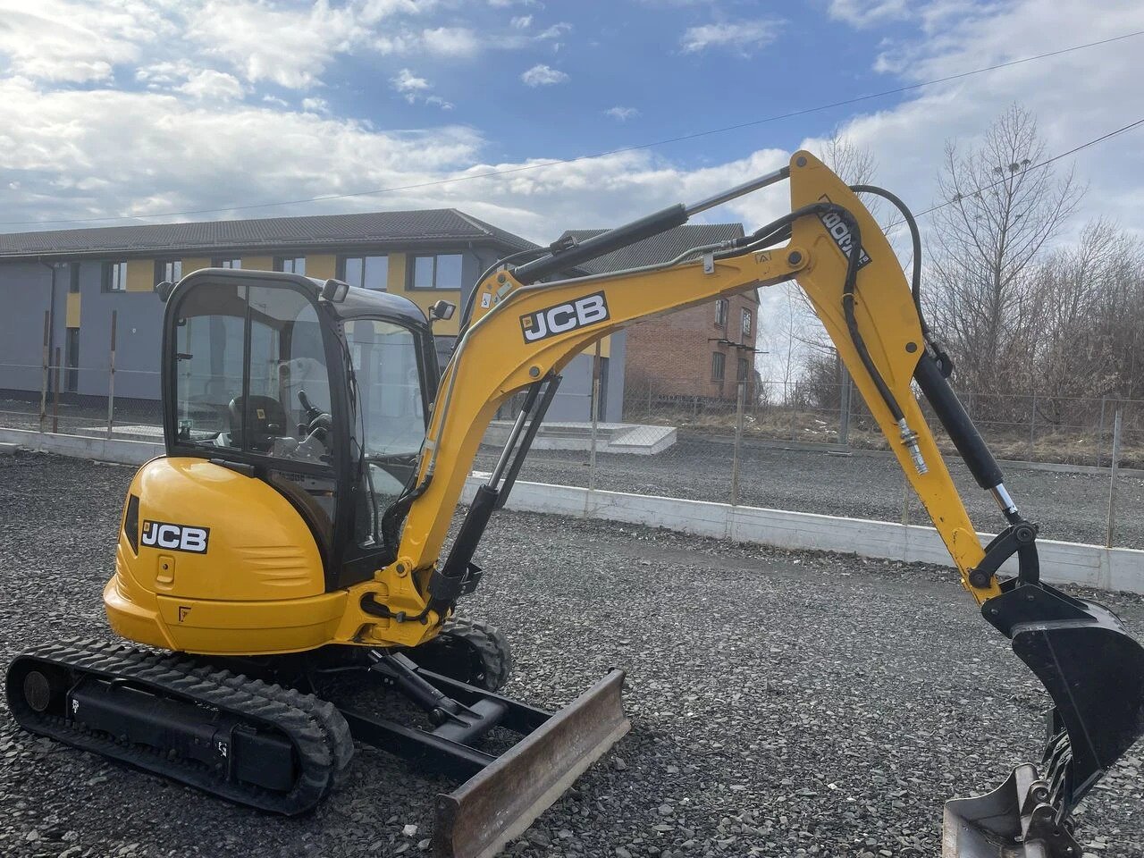 JCB 8035 ZTS + 3 GODETS – Mini Pelle 3,6T – Image 3