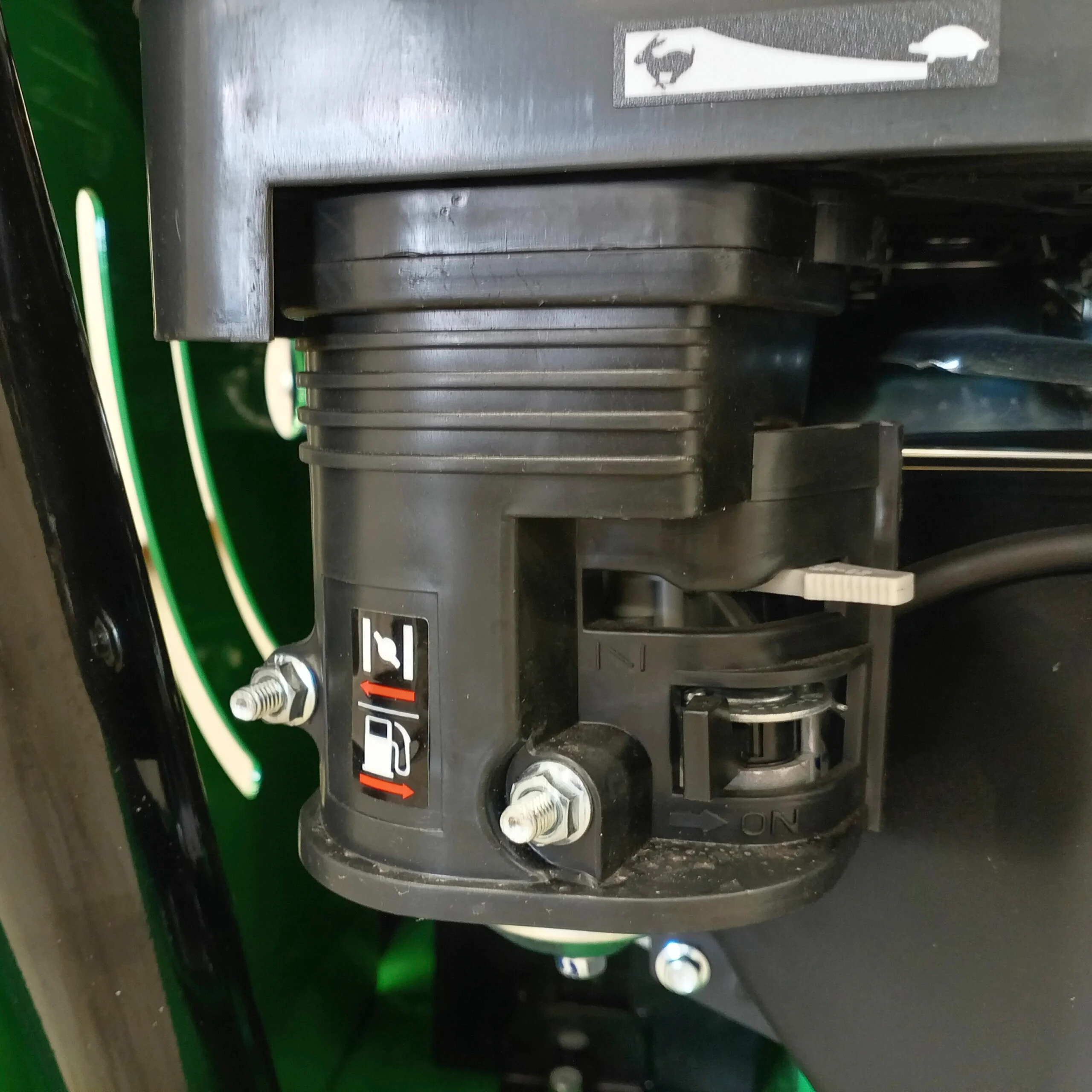 Mini-pelle sur roues Caivu HFT7 – Image 6